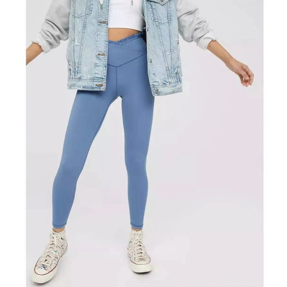 Offline By Aerie Extra High Waist Ruffle Real Me Crossover 7/8 Leggings - Picture 1 of 7